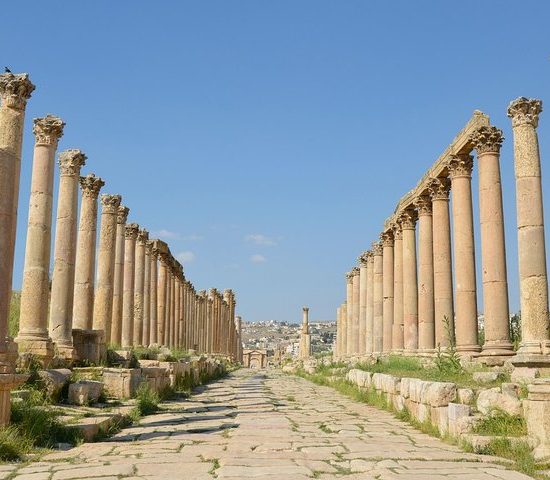 Discover Jerash & Relax at the Dead Sea
